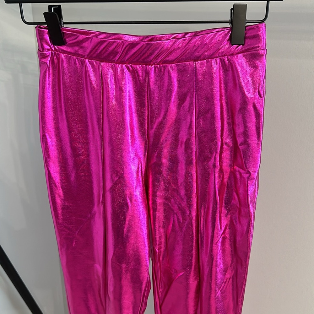 Fashion Nova Your Wildest Dreams Metallic Flare Pant Fuchsia Size Small NWT - Picture 2 of 6